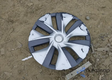 2022 Tesla Model Y Long Range Dual Motor All-Wheel Drive from USA, damaged, VIN 7SAYGAEE5NF533126